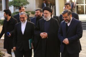 فعالان عرصه هنری، دغدغه ها و خواسته های پیچیده ای ندارند.