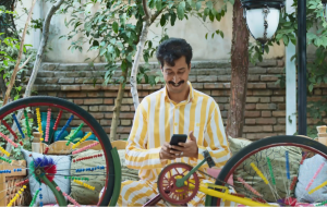نقد فیلم سال گربه